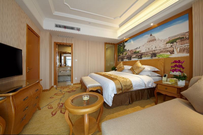 Hotel Vienna Yangpu Wujiaochang